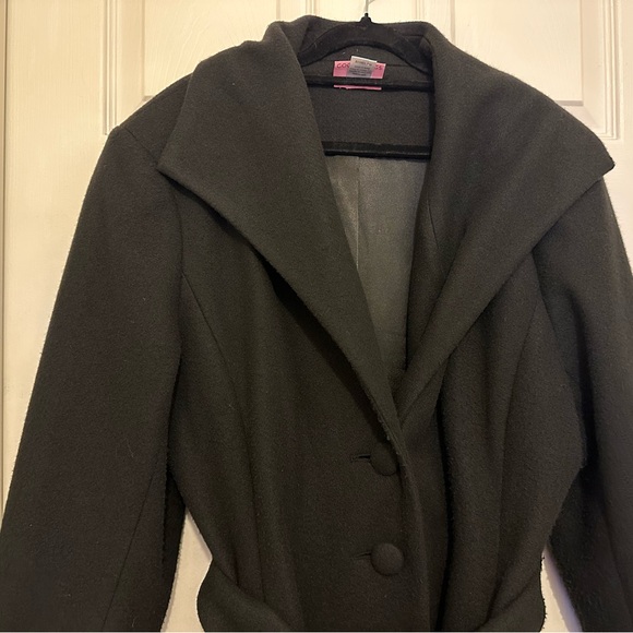 STARLET SWING COAT IN BLACK - VIXEN BY MICHELINE PITT PRELOVED - Picture 5 of 10